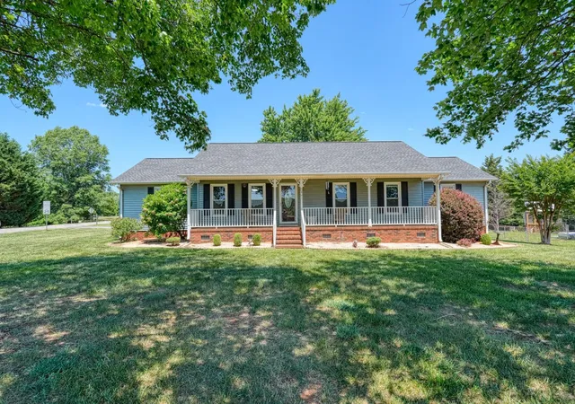 Photo 1 of Sale Pending at 241 Mason Dr, Inman, SC 29349 | MLS# SPN337335 | Listing updated on 2026-09-08