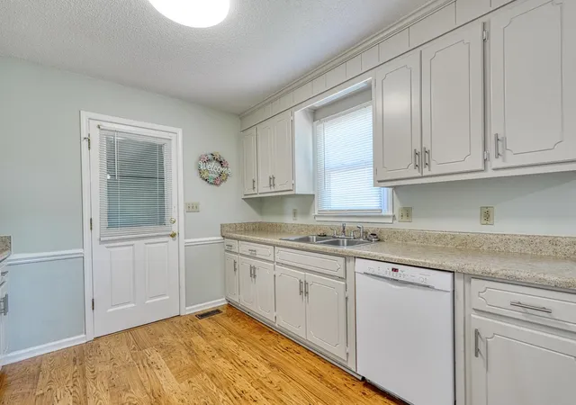 Photo 3 of Sale Pending at 241 Mason Dr, Inman, SC 29349 | MLS# SPN337335 | Listing updated on 2026-09-08