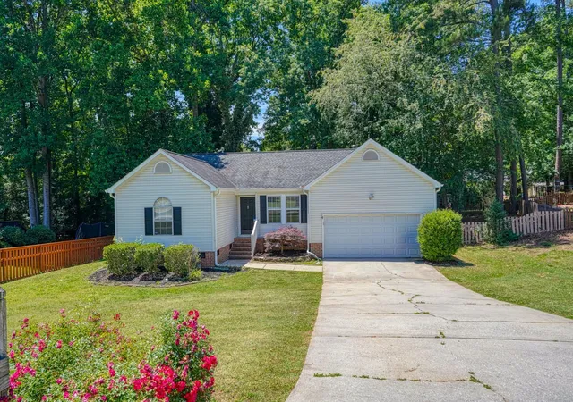 Homes for sale in Simpsonville, SC | 7 Donegal Ct, Simpsonville, SC 29681 | MLS# SPN337452