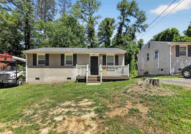 Photo 1 of Single family home for sale at 780 Wofford St, Spartanburg, SC 29301 | MLS# SPN337465 | Listing updated on 2026-10-20