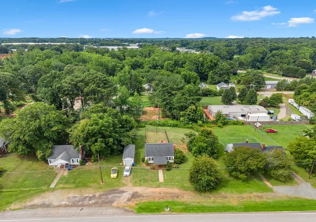 Homes for sale in Wellford, SC | 722 Syphrit Rd, Wellford, SC 29385 | MLS# SPN337527