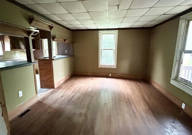 Photo 4 of Single family home for sale at 501 E Robinson St, Gaffney, SC 29340 | MLS# SPN337535 | Listing updated on 2026-09-23