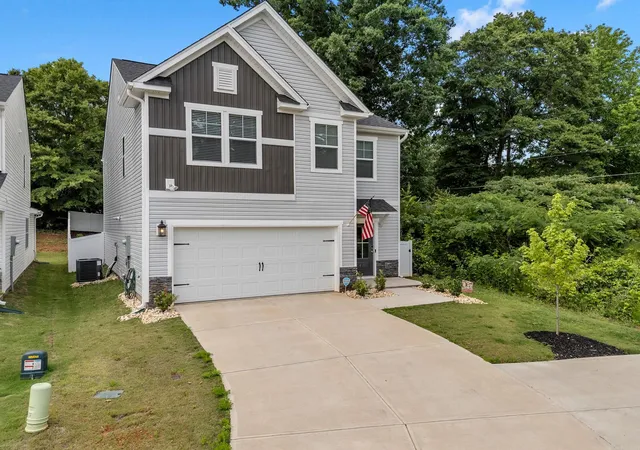 Photo 2 of Single family home for sale at 4067 Bromfield Way, Boiling Springs, SC 29316 | MLS# SPN337568 | Listing updated on 2026-07-23