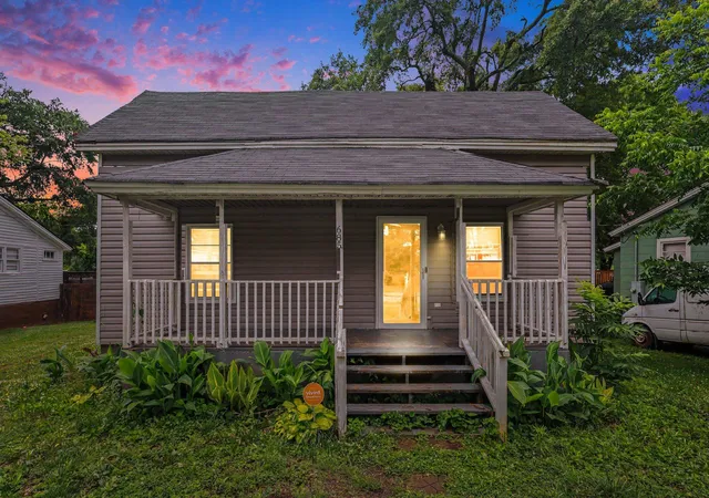Photo 1 of Single family home for sale at 685 Southern St, Spartanburg, SC 29303 | MLS# SPN337637 | Listing updated on 2026-09-19