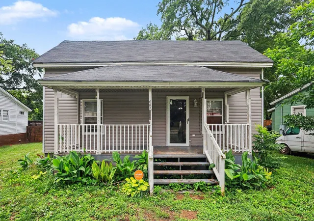 Photo 2 of Single family home for sale at 685 Southern St, Spartanburg, SC 29303 | MLS# SPN337637 | Listing updated on 2026-08-29