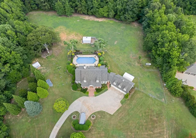 3rd image of 340 Harrison Rd, Roebuck, SC 29376 | MLS# SPN337701
