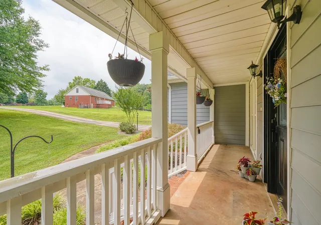 Photo 3 of Sale Pending at 257 Valleyhigh Dr, Inman, SC 29349 | MLS# SPN337705 | Listing updated on 2026-08-31