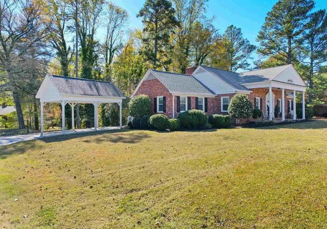 Homes for sale in Gaffney, SC | 201 Crestview Dr, Gaffney, SC 29340 | MLS# SPN337743