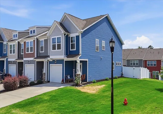 Photo 3 of Townhouse for sale at 1101 Millison Pl, Moore, SC 29369 | MLS# SPN337753 | Listing updated on 2026-07-17
