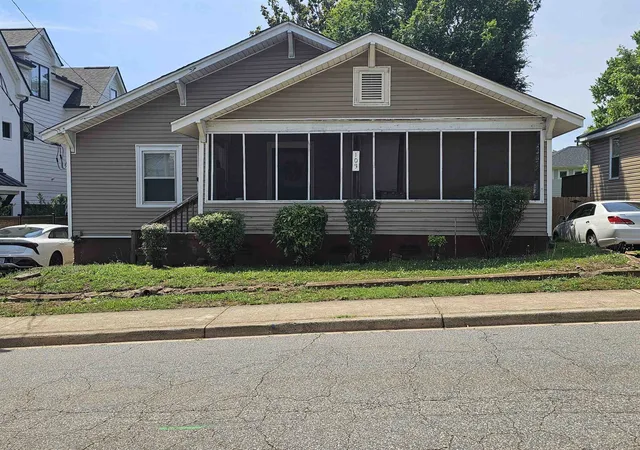 1st image of 103 Gower St, Greenville, SC 29601 | MLS# SPN337757