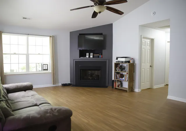 Photo 4 of Single family home for sale at 807 Trester Ln, Inman, SC 29349 | MLS# SPN337762 | Listing updated on 2026-07-22