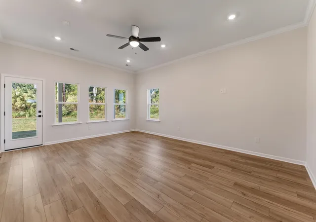 Photo 3 of Single family home for sale at 7083 New Horizons Ln, Spartanburg, SC 29316 | MLS# SPN337817 | Listing updated on 2026-10-20