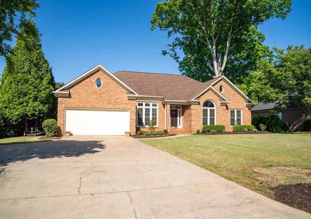 Homes for sale in Spartanburg, SC | 103 N Bennington Dr, Spartanburg, SC 29307 | MLS# SPN337818