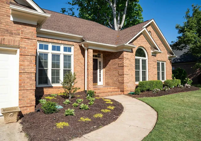 Homes for sale in Spartanburg, SC | 103 N Bennington Dr, Spartanburg, SC 29307 | MLS# SPN337818
