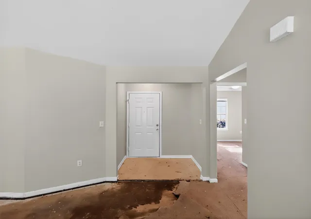 Photo 3 of Single family home for sale at 1888 Tamara Way, Spartanburg, SC 29301 | MLS# SPN337899 | Listing updated on 2026-10-20