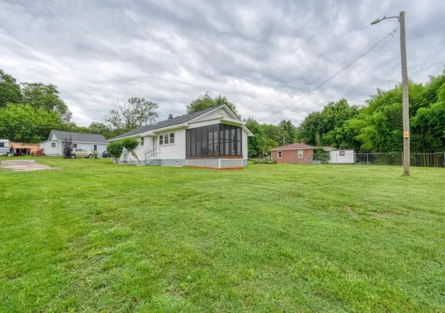 Homes for sale in Duncan, SC | 115 Piedmont St, Duncan, SC 29334 | MLS# SPN337902