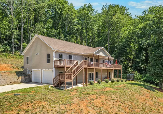 Photo 2 of Single family home for sale at 80 Bramlett Rd, Taylors, SC 29687 | MLS# SPN337951 | Listing updated on 2026-09-18