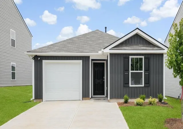 Photo 1 of Single family home for sale at 131 Lazzon Rd, Moore, SC 29369 | MLS# SPN337967 | Listing updated on 2026-10-17