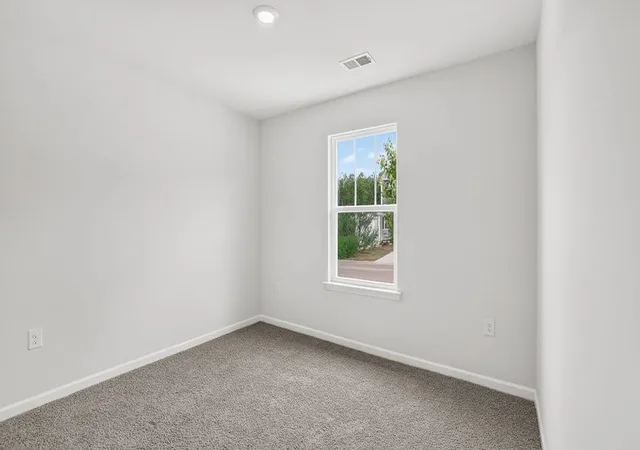 Photo 4 of Single family home for sale at 131 Lazzon Rd, Moore, SC 29369 | MLS# SPN337967 | Listing updated on 2026-10-17