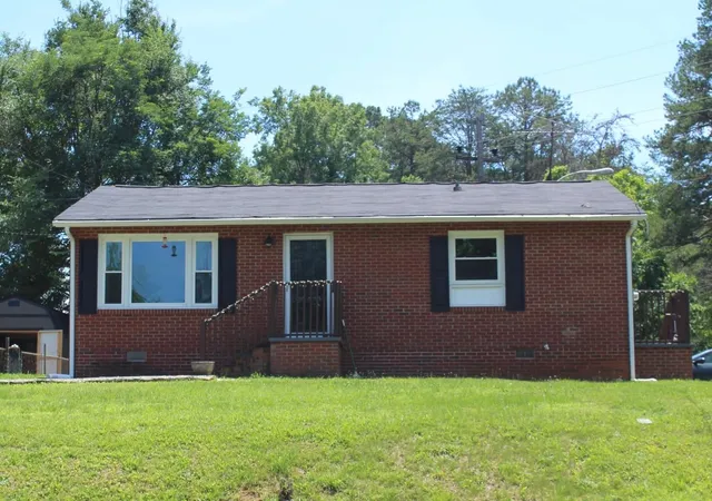 Homes for sale in Blacksburg, SC | 431 Charleston St N, Blacksburg, SC 29702 | MLS# SPN338029