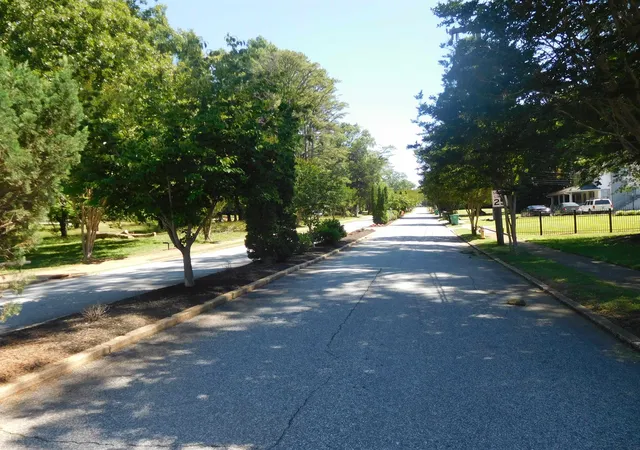 Listing Photo 2 - Condo for sale in building located at 1113 College Dr, Gaffney, SC 29340 - Unit #