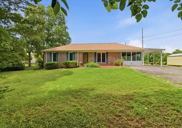 Homes for sale in Gaffney, SC | 136 Country Club Rd, Gaffney, SC 29340 | MLS# SPN338141