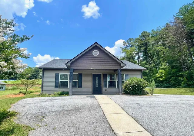 Photo 1 of Single family home for sale at 12 Bush St, Inman, SC 29349 | MLS# SPN338251 | Listing updated on 2026-09-04