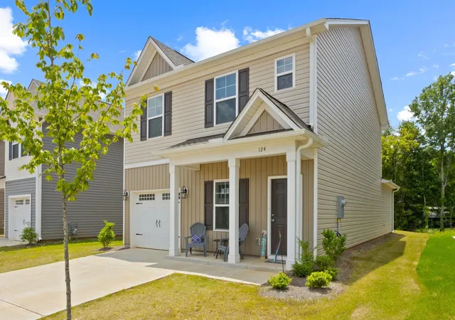2nd image of 124 Brown Cir, Easley, SC 29642 | MLS# SPN338255