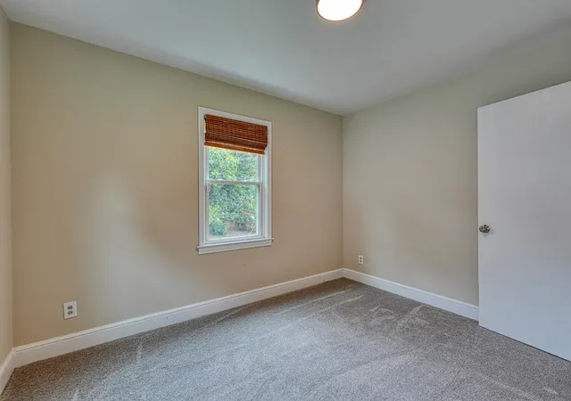 Photo 32 of Sale Pending at 2478 Country Clb Rd, Spartanburg, SC 29302 | MLS# SPN338312 | Listing updated on 2026-10-10