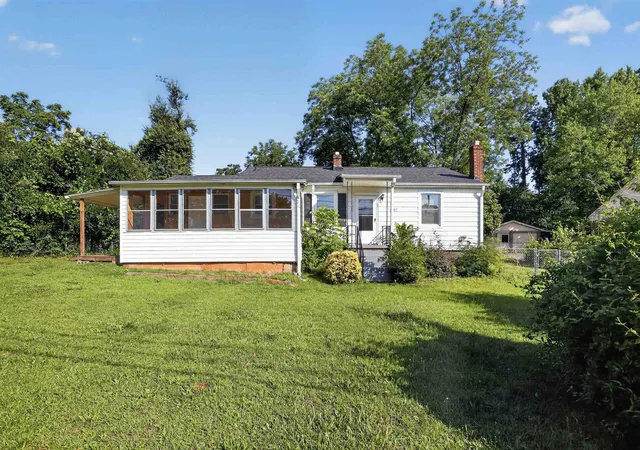 Photo 3 of Single family home for sale at 107 Coleman Ct, Greenville, SC 29609 | MLS# SPN338324 | Listing updated on 2026-09-04