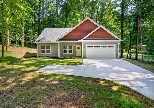 Single family home for sale at 180 Anita Dr, Spartanburg, SC 29302 | MLS# SPN338349