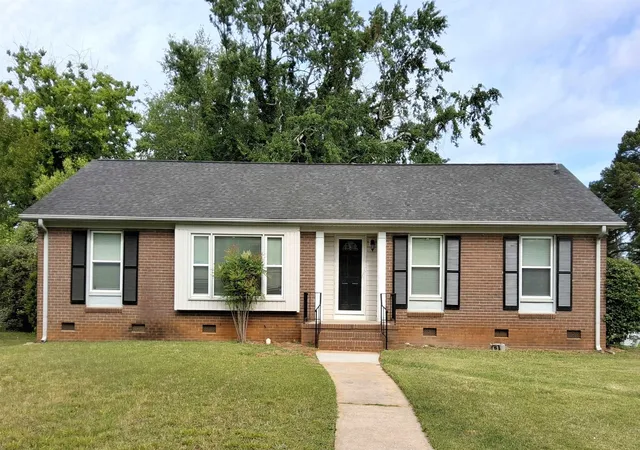 Photo 1 of Sale Pending at 256 St Matthews Ln, Spartanburg, SC 29301 | MLS# SPN338356 | Listing updated on 2026-09-02