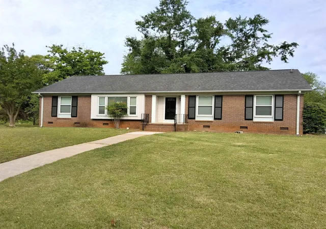 Photo 2 of Sale Pending at 256 St Matthews Ln, Spartanburg, SC 29301 | MLS# SPN338356 | Listing updated on 2026-09-02