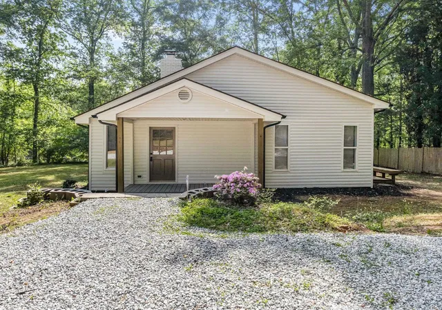Homes for sale in Laurens, SC | 21298 Hwy 76, Laurens, SC 29360 | MLS# SPN338362