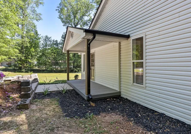 Homes for sale in Laurens, SC | 21298 Hwy 76, Laurens, SC 29360 | MLS# SPN338362