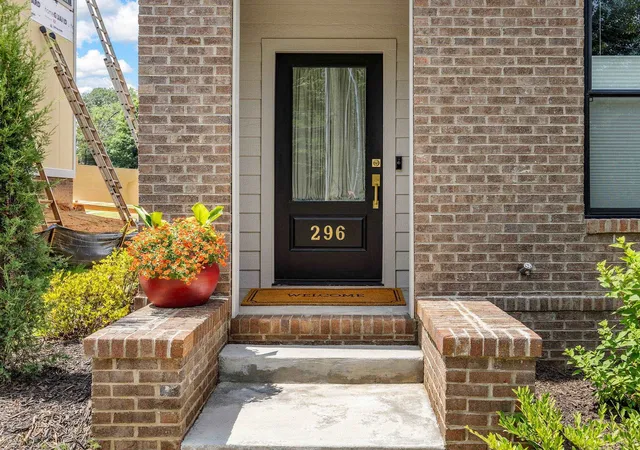 Photo 3 of Townhouse for sale at 296 College St, Spartanburg, SC 29303 | MLS# SPN338400 | Listing updated on 2026-08-02