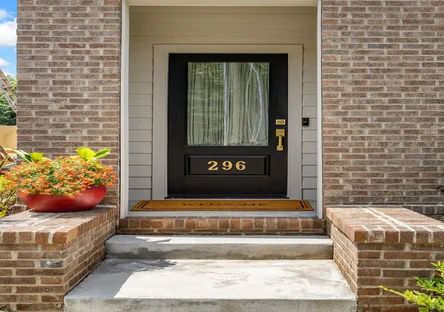 Photo 4 of Townhouse for sale at 296 College St, Spartanburg, SC 29303 | MLS# SPN338400 | Listing updated on 2026-08-02