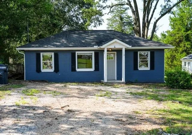 Photo 1 of Sale Pending at 2 Sunnydale Dr, Greenville, SC 29609 | MLS# SPN338426 | Listing updated on 2026-10-01