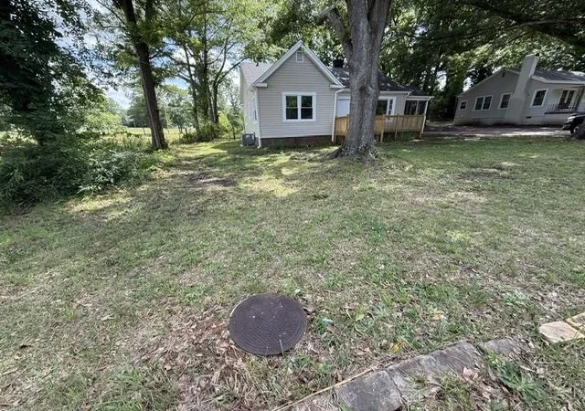 Photo 2 of Single family home for sale at 1064 Howard St, Spartanburg, SC 29303 | MLS# SPN338433 | Listing updated on 2026-06-18