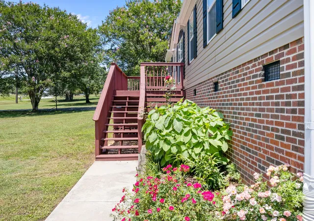Photo 4 of Manufactured home for sale at 324 Groce Meadow Rd, Taylors, SC 29687 | MLS# SPN338514 | Listing updated on 2026-10-09