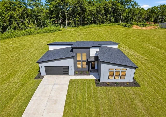 Photo 2 of Single family home for sale at 2021 Blessed Dr, Inman, SC 29349 | MLS# SPN338591 | Listing updated on 2026-10-14
