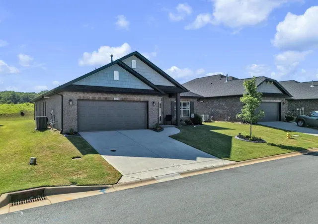 2nd image of 30 Woodcross Dr, Simpsonville, SC 29681 | MLS# SPN338625