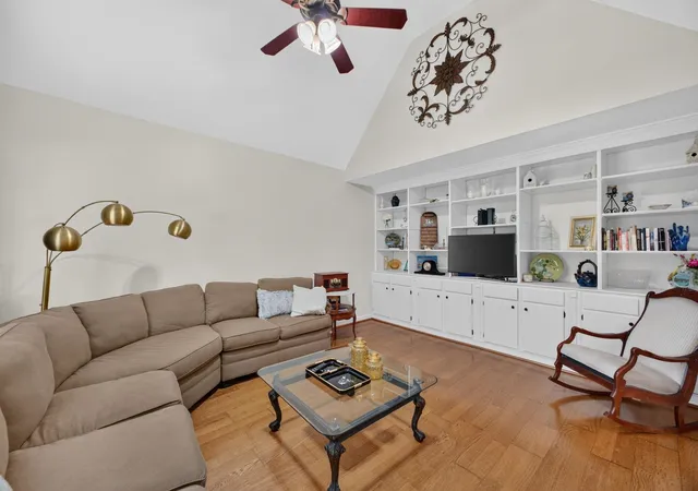Photo 4 of Single family home for sale at 214 Trolley Car Way, Spartanburg, SC 29302 | MLS# SPN338631 | Listing updated on 2026-08-22