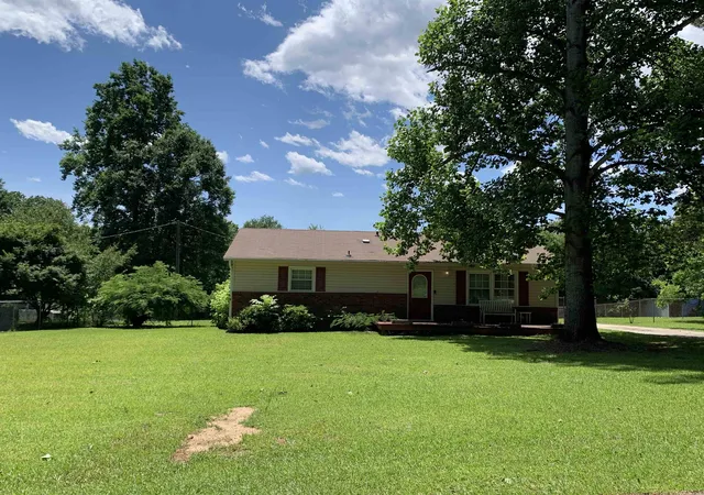 Photo 2 of Single family home for sale at 247 Sequoia Dr, Spartanburg, SC 29306 | MLS# SPN338632 | Listing updated on 2026-08-01
