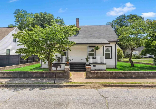 Photo 1 of Single family home for sale at 52 Hutchins St, Greenville, SC 29605 | MLS# SPN338721 | Listing updated on 2026-10-16