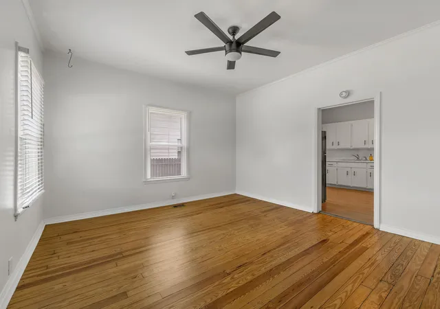 Photo 3 of Single family home for sale at 52 Hutchins St, Greenville, SC 29605 | MLS# SPN338721 | Listing updated on 2026-10-16