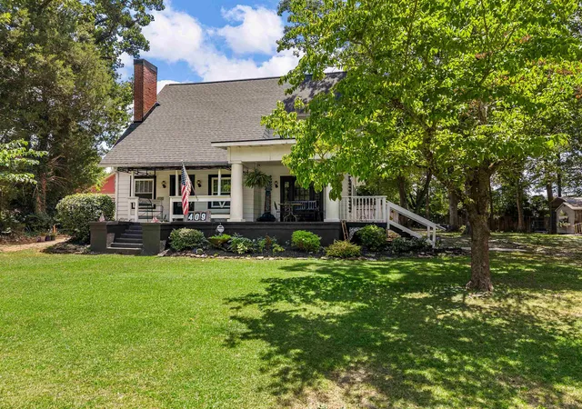 2nd image of 409 N Howard Ave, Landrum, SC 29356 | MLS# SPN338735