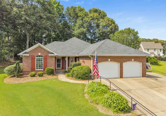 Photo 1 of Single family home for sale at 726 Moonridge Dr, Moore, SC 29369 | MLS# SPN338778 | Listing updated on 2026-09-19