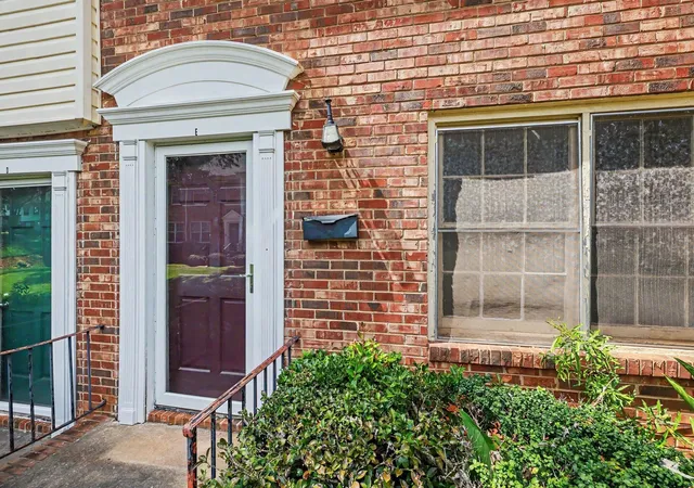 Photo 3 of Condo for sale at 1446 Dover Rd, Spartanburg, SC 29301 | MLS# SPN338805 | Listing updated on 2026-10-07