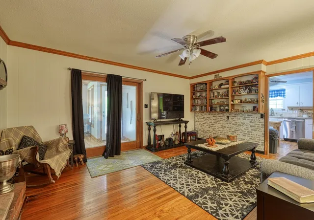 3rd image of 150 Shelton Dr, Spartanburg, SC 29307 | MLS# SPN338831